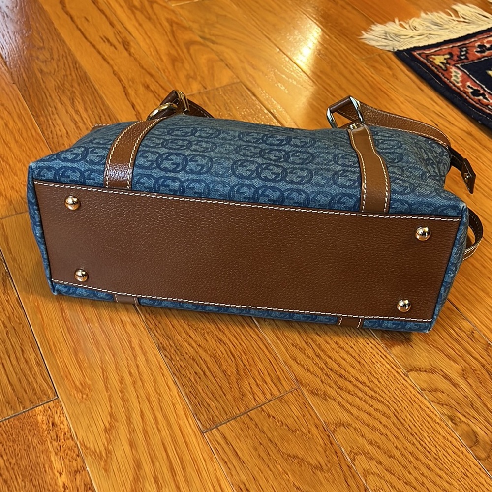 Gucci logo blue canvas with leather trim. - Picture 4 of 9